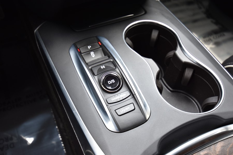 Used Acura MDX SH-AWD w/Advance/Entertainment Pkg 2017 | Highline Car Connection. Waterbury, Connecticut Used Acura MDX SH-AWD w/Advance/Entertainment Pkg 2017 | Highline Car Connection. Waterbury, Connecticut