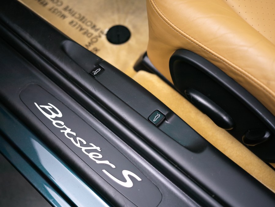 Used Porsche Boxster 2dr Roadster S 6-Spd Manual 2004 | Meccanic Shop North Inc. North Salem, New York Used Porsche Boxster 2dr Roadster S 6-Spd Manual 2004 | Meccanic Shop North Inc. North Salem, New York
