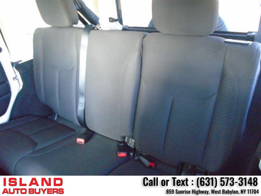 Used Jeep Wrangler Unlimited Sport 4x4 4dr SUV 2014 | Island Auto Buyers. West Babylon, New York Used Jeep Wrangler Unlimited Sport 4x4 4dr SUV 2014 | Island Auto Buyers. West Babylon, New York