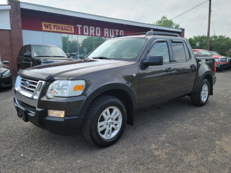 2007 Ford Explorer Sport Trac 4WD 4dr V8 XLT W/Sunroof, available for sale in East Windsor, Connecticut | Toro Auto. East Windsor, Connecticut