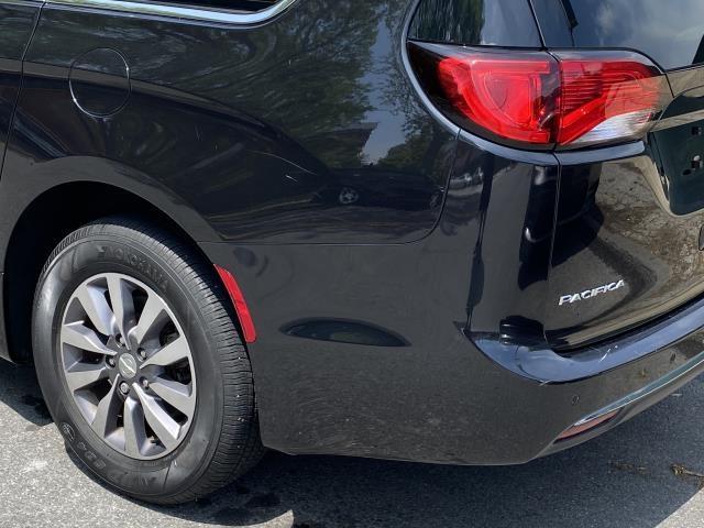 Used Chrysler Pacifica Touring L Plus 2019 | Eastchester Motor Cars. Bronx, New York Used Chrysler Pacifica Touring L Plus 2019 | Eastchester Motor Cars. Bronx, New York
