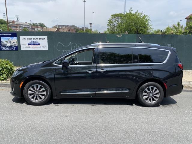Used Chrysler Pacifica Touring L Plus 2019 | Eastchester Motor Cars. Bronx, New York Used Chrysler Pacifica Touring L Plus 2019 | Eastchester Motor Cars. Bronx, New York