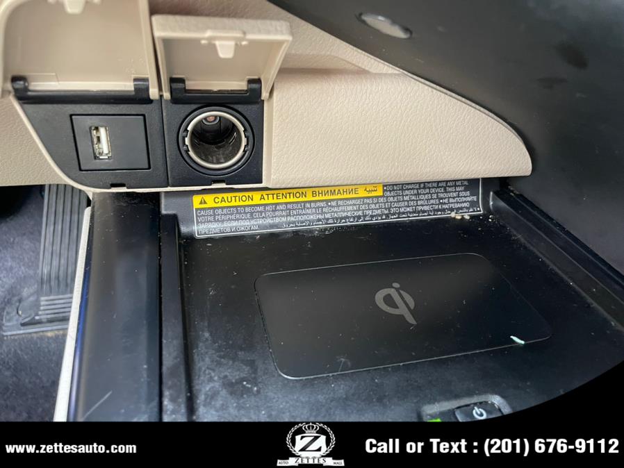 Used Toyota Camry XLE V6 Auto (Natl) 2020 | Zettes Auto Mall. Jersey City, New Jersey Used Toyota Camry XLE V6 Auto (Natl) 2020 | Zettes Auto Mall. Jersey City, New Jersey