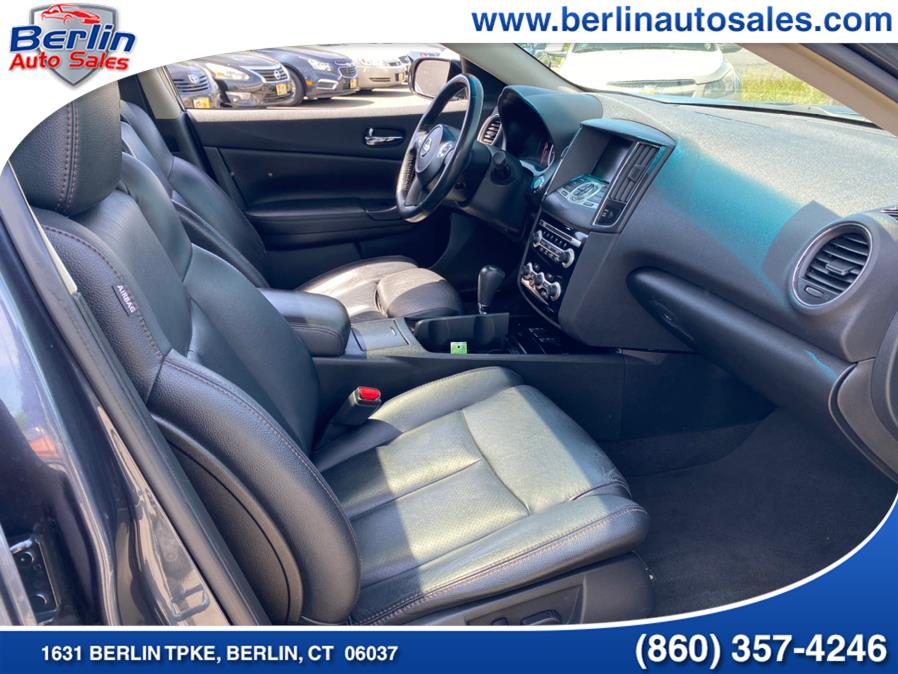 Used Nissan Maxima 4dr Sdn V6 CVT 3.5 SV w/Premium Pkg 2011 | Berlin Auto Sales LLC. Berlin, Connecticut Used Nissan Maxima 4dr Sdn V6 CVT 3.5 SV w/Premium Pkg 2011 | Berlin Auto Sales LLC. Berlin, Connecticut