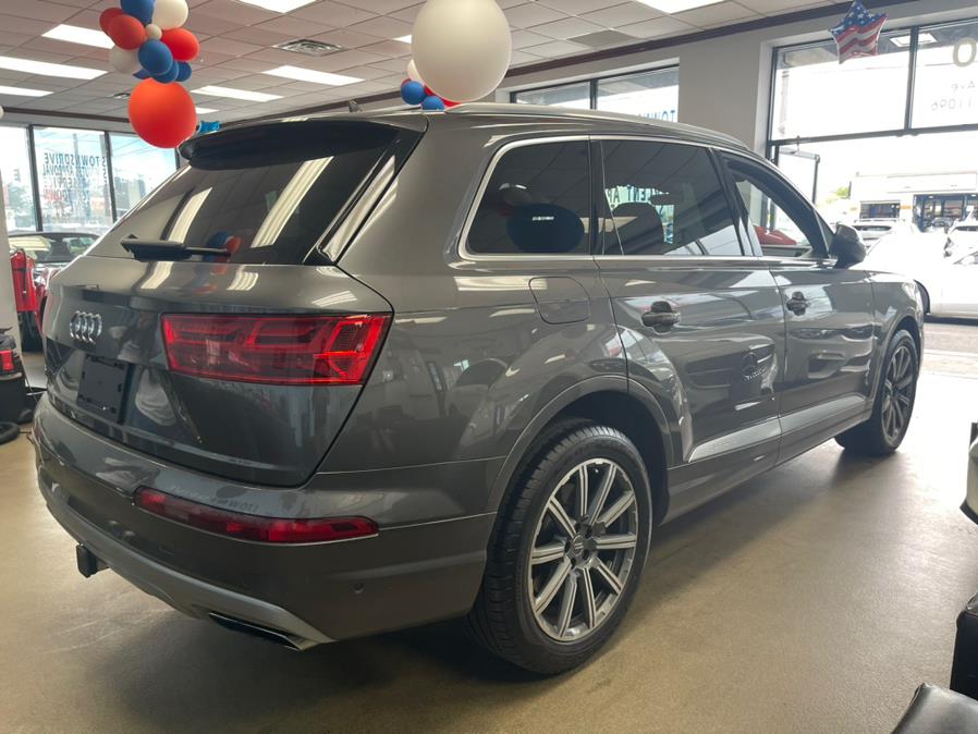 2019 Audi Q7 Prestige 55 TFSI quattro, available for sale in Inwood, New York | 5 Towns Drive. Inwood, New York 2019 Audi Q7 Prestige 55 TFSI quattro, available for sale in Inwood, New York | 5 Towns Drive. Inwood, New York