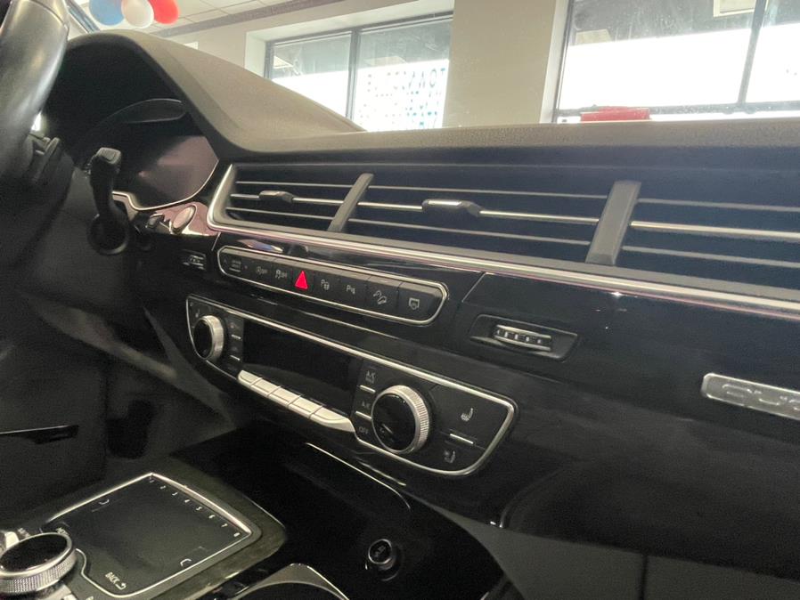 2019 Audi Q7 Prestige 55 TFSI quattro, available for sale in Inwood, New York | 5 Towns Drive. Inwood, New York 2019 Audi Q7 Prestige 55 TFSI quattro, available for sale in Inwood, New York | 5 Towns Drive. Inwood, New York