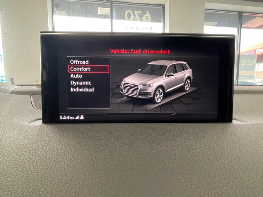 2019 Audi Q7 Prestige 55 TFSI quattro, available for sale in Inwood, New York | 5 Towns Drive. Inwood, New York 2019 Audi Q7 Prestige 55 TFSI quattro, available for sale in Inwood, New York | 5 Towns Drive. Inwood, New York