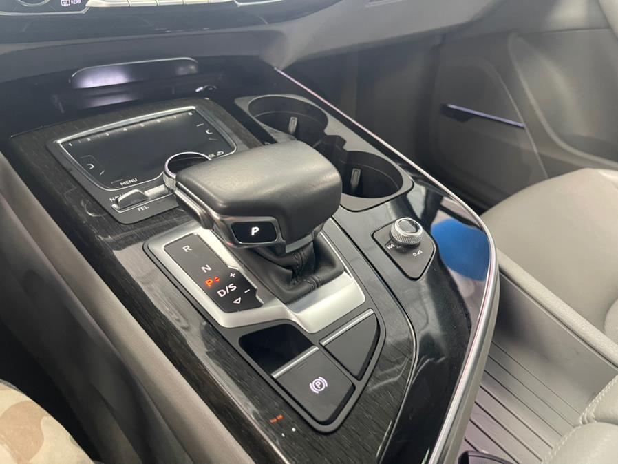 2019 Audi Q7 Prestige 55 TFSI quattro, available for sale in Inwood, New York | 5 Towns Drive. Inwood, New York 2019 Audi Q7 Prestige 55 TFSI quattro, available for sale in Inwood, New York | 5 Towns Drive. Inwood, New York