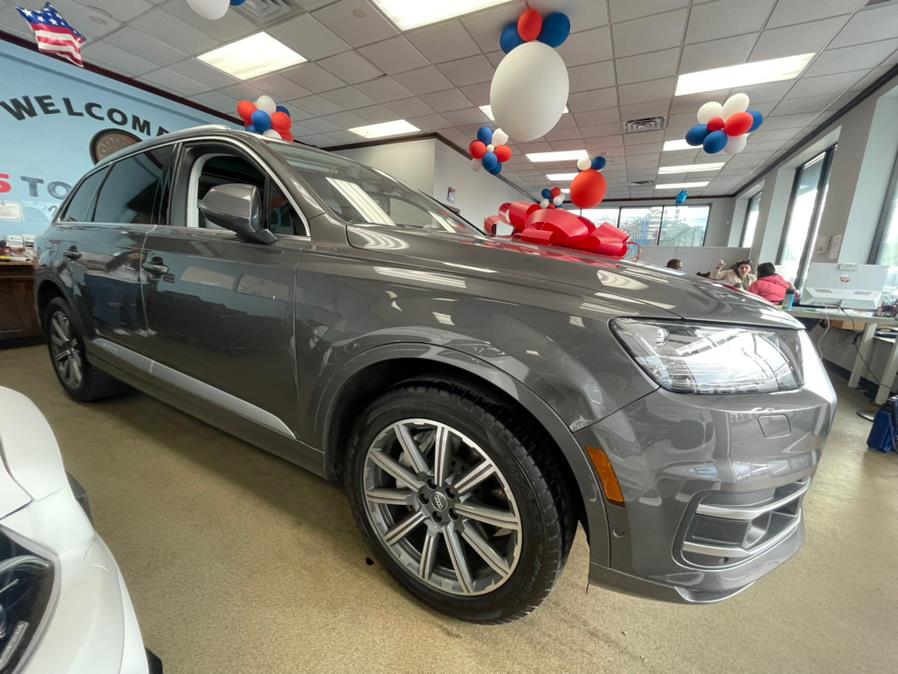 2019 Audi Q7 Prestige 55 TFSI quattro, available for sale in Inwood, New York | 5 Towns Drive. Inwood, New York 2019 Audi Q7 Prestige 55 TFSI quattro, available for sale in Inwood, New York | 5 Towns Drive. Inwood, New York