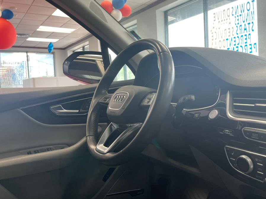 2019 Audi Q7 Prestige 55 TFSI quattro, available for sale in Inwood, New York | 5 Towns Drive. Inwood, New York 2019 Audi Q7 Prestige 55 TFSI quattro, available for sale in Inwood, New York | 5 Towns Drive. Inwood, New York