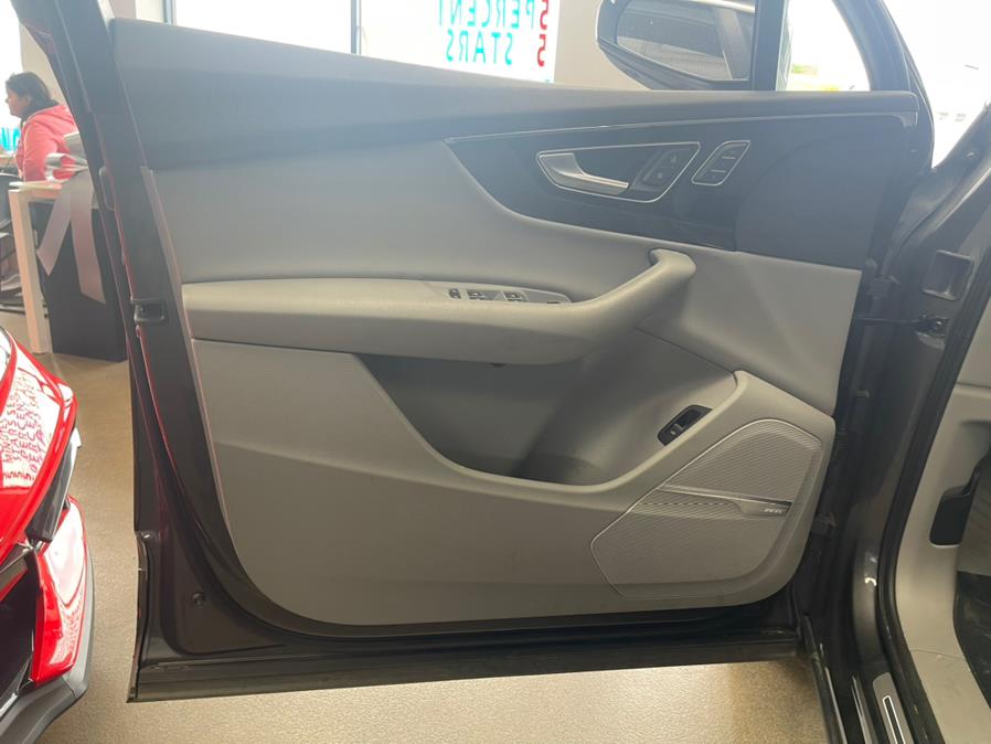 2019 Audi Q7 Prestige 55 TFSI quattro, available for sale in Inwood, New York | 5 Towns Drive. Inwood, New York 2019 Audi Q7 Prestige 55 TFSI quattro, available for sale in Inwood, New York | 5 Towns Drive. Inwood, New York