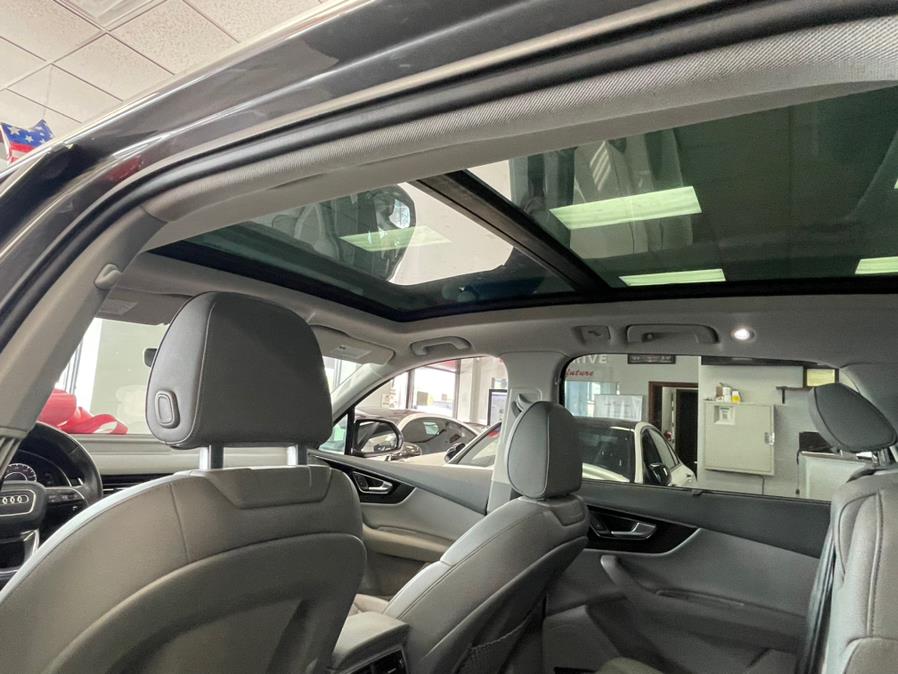 2019 Audi Q7 Prestige 55 TFSI quattro, available for sale in Inwood, New York | 5 Towns Drive. Inwood, New York 2019 Audi Q7 Prestige 55 TFSI quattro, available for sale in Inwood, New York | 5 Towns Drive. Inwood, New York