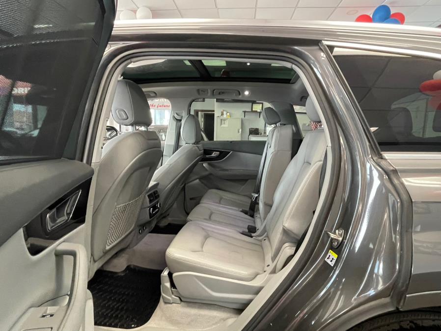2019 Audi Q7 Prestige 55 TFSI quattro, available for sale in Inwood, New York | 5 Towns Drive. Inwood, New York 2019 Audi Q7 Prestige 55 TFSI quattro, available for sale in Inwood, New York | 5 Towns Drive. Inwood, New York