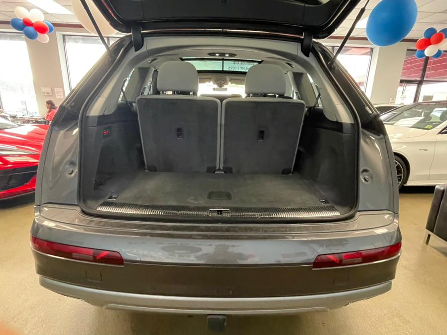 2019 Audi Q7 Prestige 55 TFSI quattro, available for sale in Inwood, New York | 5 Towns Drive. Inwood, New York 2019 Audi Q7 Prestige 55 TFSI quattro, available for sale in Inwood, New York | 5 Towns Drive. Inwood, New York