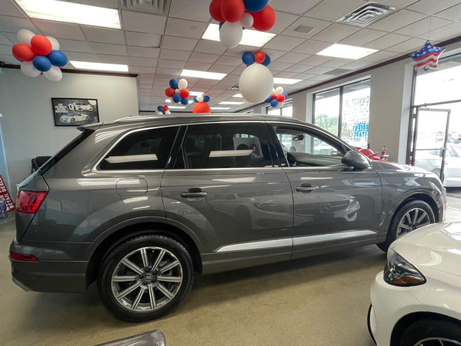 2019 Audi Q7 Prestige 55 TFSI quattro, available for sale in Inwood, New York | 5 Towns Drive. Inwood, New York 2019 Audi Q7 Prestige 55 TFSI quattro, available for sale in Inwood, New York | 5 Towns Drive. Inwood, New York