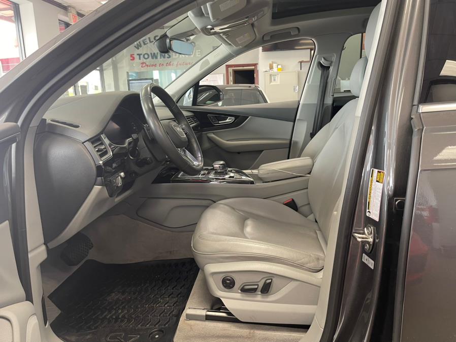 2019 Audi Q7 Prestige 55 TFSI quattro, available for sale in Inwood, New York | 5 Towns Drive. Inwood, New York 2019 Audi Q7 Prestige 55 TFSI quattro, available for sale in Inwood, New York | 5 Towns Drive. Inwood, New York