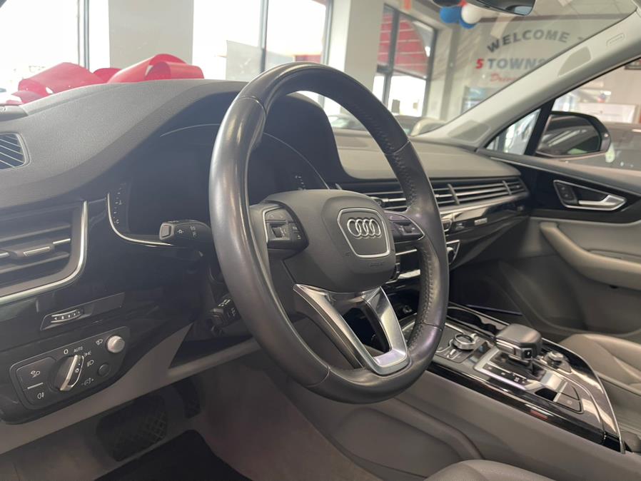 2019 Audi Q7 Prestige 55 TFSI quattro, available for sale in Inwood, New York | 5 Towns Drive. Inwood, New York 2019 Audi Q7 Prestige 55 TFSI quattro, available for sale in Inwood, New York | 5 Towns Drive. Inwood, New York