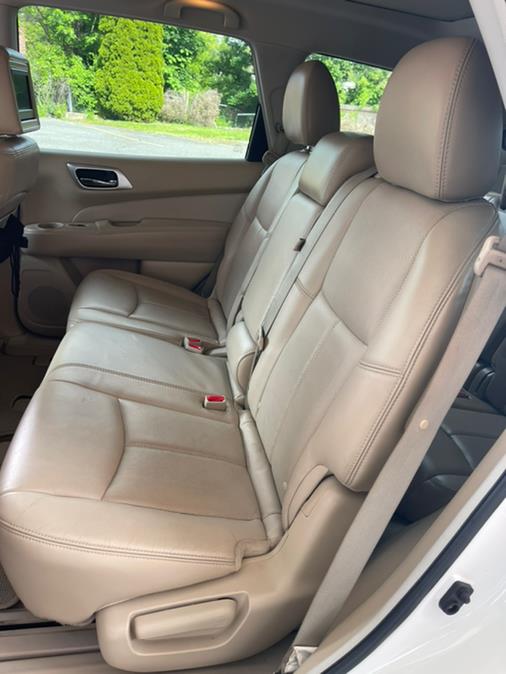 Used Nissan Pathfinder 4WD 4dr SV 2013 | Supreme Automotive. New Britain, Connecticut Used Nissan Pathfinder 4WD 4dr SV 2013 | Supreme Automotive. New Britain, Connecticut