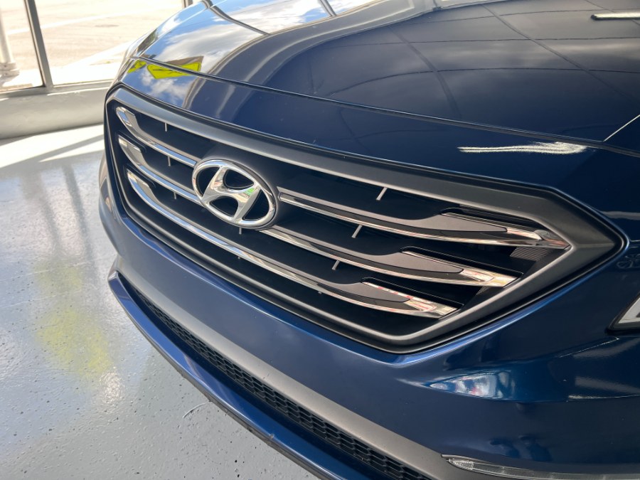 Used Hyundai Sonata 4dr Sdn 2.4L Sport 2015 | Exclusive Auto Group of Miami Inc. Miami, Florida Used Hyundai Sonata 4dr Sdn 2.4L Sport 2015 | Exclusive Auto Group of Miami Inc. Miami, Florida