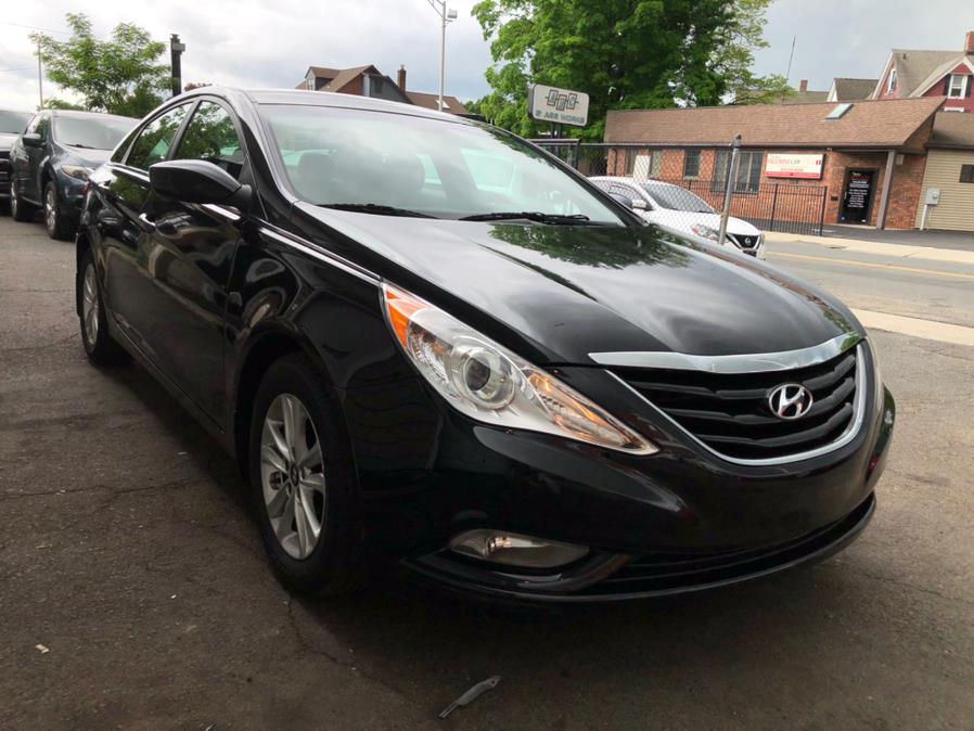 2013 Hyundai Sonata 4dr Sdn 2.4L Auto GLS, available for sale in Springfield, Massachusetts | Jordan Auto Sales. Springfield, Massachusetts 2013 Hyundai Sonata 4dr Sdn 2.4L Auto GLS, available for sale in Springfield, Massachusetts | Jordan Auto Sales. Springfield, Massachusetts