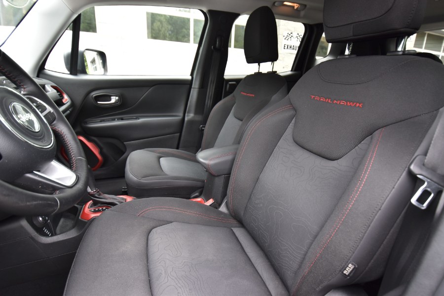 Used Jeep Renegade 4WD 4dr Trailhawk 2016 | Highline Car Connection. Waterbury, Connecticut Used Jeep Renegade 4WD 4dr Trailhawk 2016 | Highline Car Connection. Waterbury, Connecticut