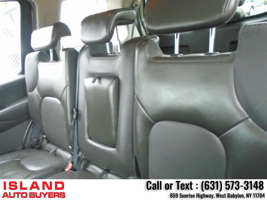 Used Nissan Pathfinder Silver Edition 4x4 4dr SUV 2011 | Island Auto Buyers. West Babylon, New York Used Nissan Pathfinder Silver Edition 4x4 4dr SUV 2011 | Island Auto Buyers. West Babylon, New York