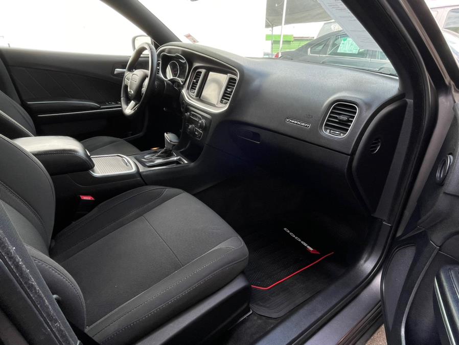 Used Dodge Charger 4dr Sdn SXT RWD 2015 | Green Light Auto. Corona, California Used Dodge Charger 4dr Sdn SXT RWD 2015 | Green Light Auto. Corona, California