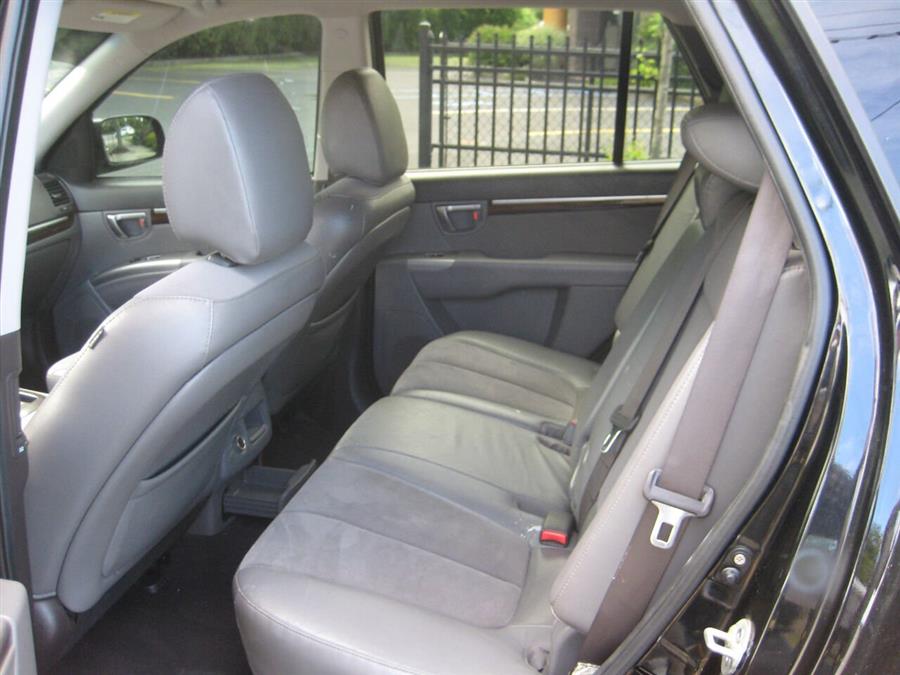 2010 Hyundai Santa Fe SE AWD 4dr SUV, available for sale in Massapequa, New York | Rite Choice Auto Inc.. Massapequa, New York 2010 Hyundai Santa Fe SE AWD 4dr SUV, available for sale in Massapequa, New York | Rite Choice Auto Inc.. Massapequa, New York