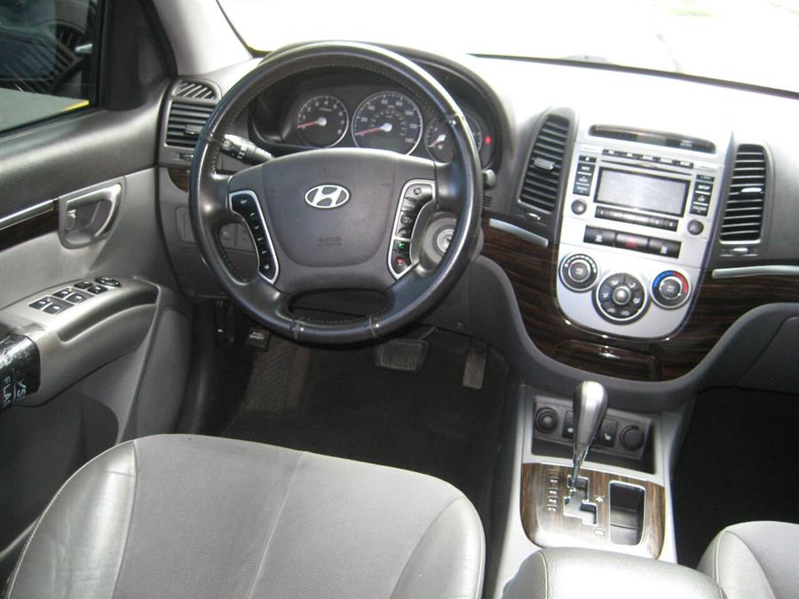 2010 Hyundai Santa Fe SE AWD 4dr SUV, available for sale in Massapequa, New York | Rite Choice Auto Inc.. Massapequa, New York 2010 Hyundai Santa Fe SE AWD 4dr SUV, available for sale in Massapequa, New York | Rite Choice Auto Inc.. Massapequa, New York