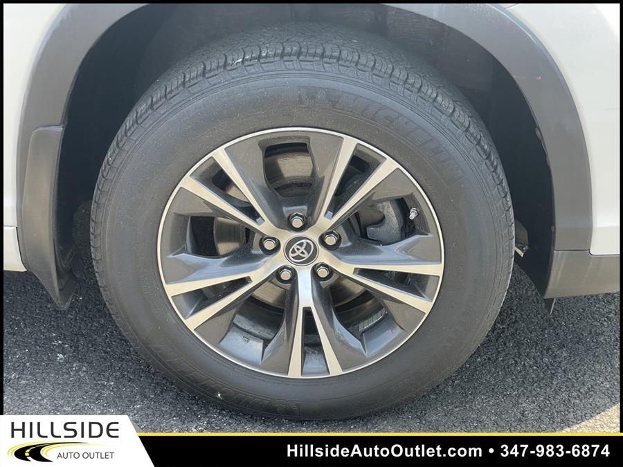 Used Toyota Highlander LE 2018 | Hillside Auto Outlet. Jamaica, New York Used Toyota Highlander LE 2018 | Hillside Auto Outlet. Jamaica, New York