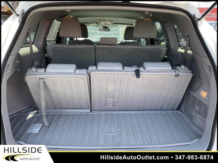 Used Toyota Highlander LE 2018 | Hillside Auto Outlet. Jamaica, New York Used Toyota Highlander LE 2018 | Hillside Auto Outlet. Jamaica, New York