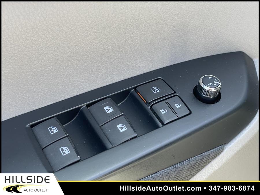 Used Toyota Highlander LE 2018 | Hillside Auto Outlet. Jamaica, New York Used Toyota Highlander LE 2018 | Hillside Auto Outlet. Jamaica, New York
