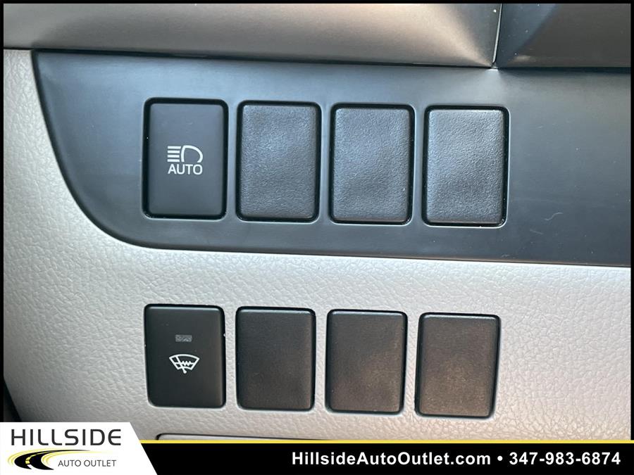 Used Toyota Highlander LE 2018 | Hillside Auto Outlet. Jamaica, New York Used Toyota Highlander LE 2018 | Hillside Auto Outlet. Jamaica, New York