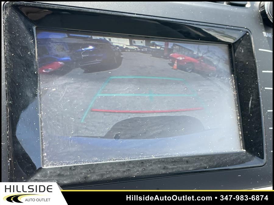 Used Toyota Highlander LE 2018 | Hillside Auto Outlet. Jamaica, New York Used Toyota Highlander LE 2018 | Hillside Auto Outlet. Jamaica, New York