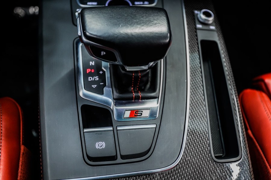 2018 Audi SQ5 3.0 TFSI Premium Plus, available for sale in ELMONT, New York | 26 Motors Long Island. ELMONT, New York 2018 Audi SQ5 3.0 TFSI Premium Plus, available for sale in ELMONT, New York | 26 Motors Long Island. ELMONT, New York