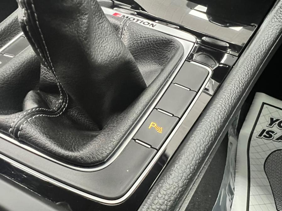 2017 Volkswagen Golf R 4-Door Manual w/DCC/Nav, available for sale in Massapequa Park, New York | Power Motors East. Massapequa Park, New York 2017 Volkswagen Golf R 4-Door Manual w/DCC/Nav, available for sale in Massapequa Park, New York | Power Motors East. Massapequa Park, New York