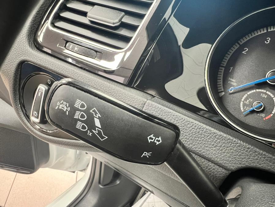 2017 Volkswagen Golf R 4-Door Manual w/DCC/Nav, available for sale in Massapequa Park, New York | Power Motors East. Massapequa Park, New York 2017 Volkswagen Golf R 4-Door Manual w/DCC/Nav, available for sale in Massapequa Park, New York | Power Motors East. Massapequa Park, New York