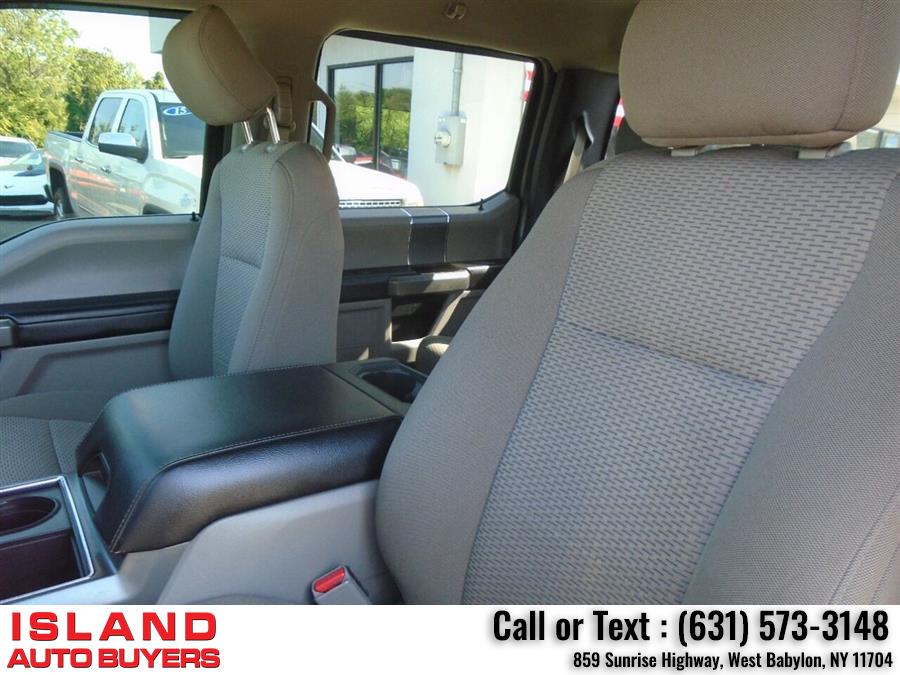 Used Ford F-350 Super Duty XLT 4x4 4dr Crew Cab 6.8 ft. SB SRW Pickup 2017 | Island Auto Buyers. West Babylon, New York Used Ford F-350 Super Duty XLT 4x4 4dr Crew Cab 6.8 ft. SB SRW Pickup 2017 | Island Auto Buyers. West Babylon, New York