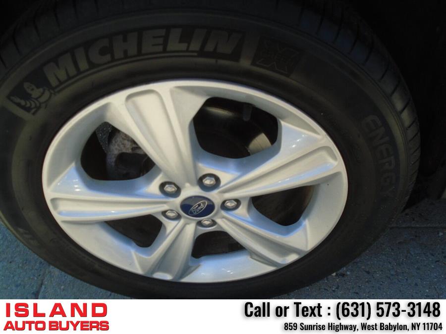 Used Ford Escape SE AWD 4dr SUV 2015 | Island Auto Buyers. West Babylon, New York Used Ford Escape SE AWD 4dr SUV 2015 | Island Auto Buyers. West Babylon, New York