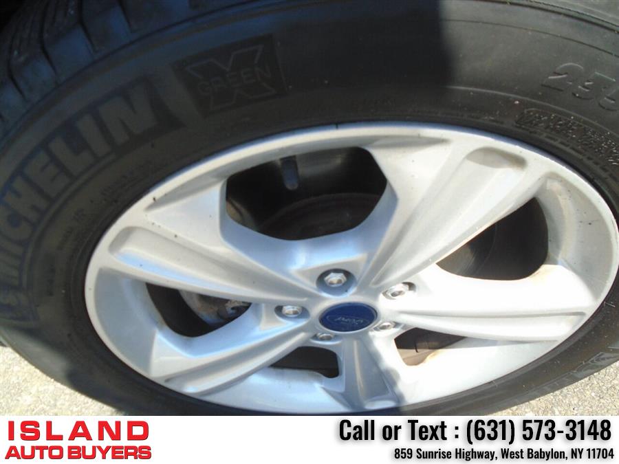 Used Ford Escape SE AWD 4dr SUV 2015 | Island Auto Buyers. West Babylon, New York Used Ford Escape SE AWD 4dr SUV 2015 | Island Auto Buyers. West Babylon, New York