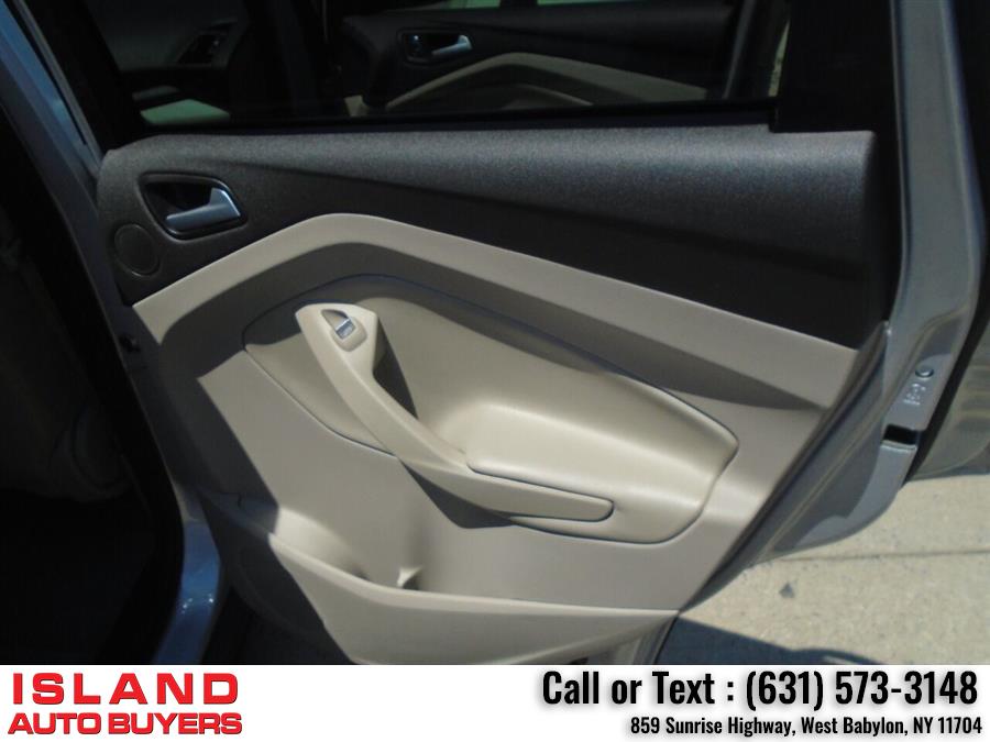 Used Ford Escape SE AWD 4dr SUV 2015 | Island Auto Buyers. West Babylon, New York Used Ford Escape SE AWD 4dr SUV 2015 | Island Auto Buyers. West Babylon, New York