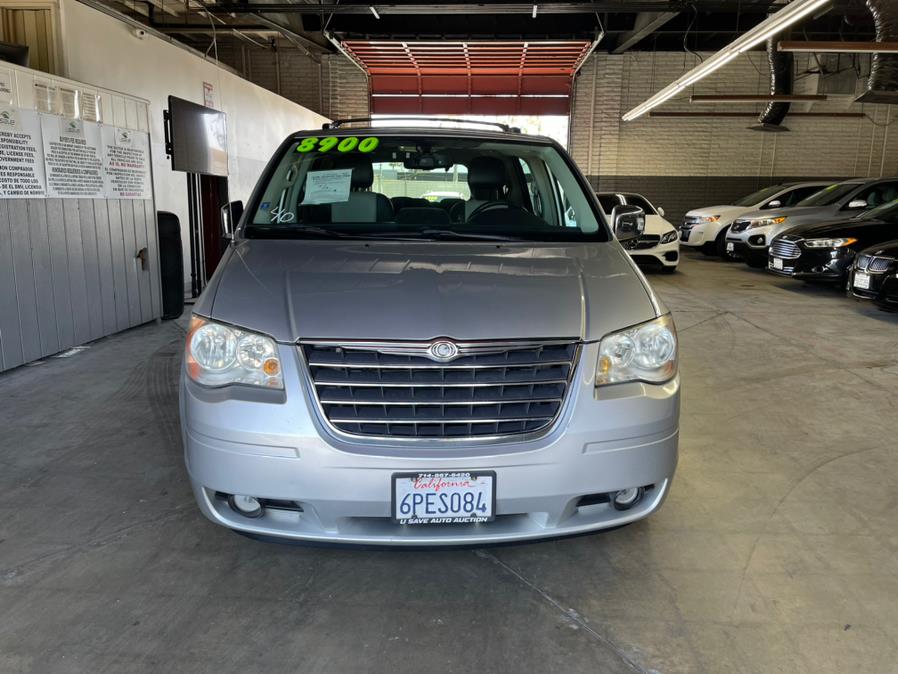 Used Chrysler Town & Country 4dr Wgn Touring Plus 2010 | U Save Auto Auction. Garden Grove, California