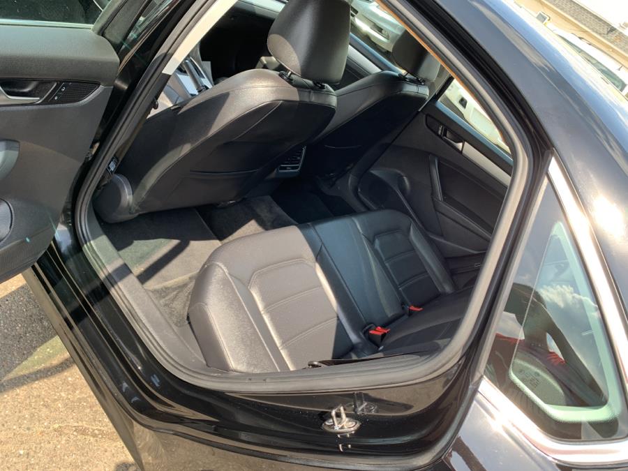 2013 Volkswagen Passat 4dr Sdn 2.5L Auto SE w/Sunroof PZEV, available for sale in Springfield, Massachusetts | Absolute Motors Inc. Springfield, Massachusetts 2013 Volkswagen Passat 4dr Sdn 2.5L Auto SE w/Sunroof PZEV, available for sale in Springfield, Massachusetts | Absolute Motors Inc. Springfield, Massachusetts
