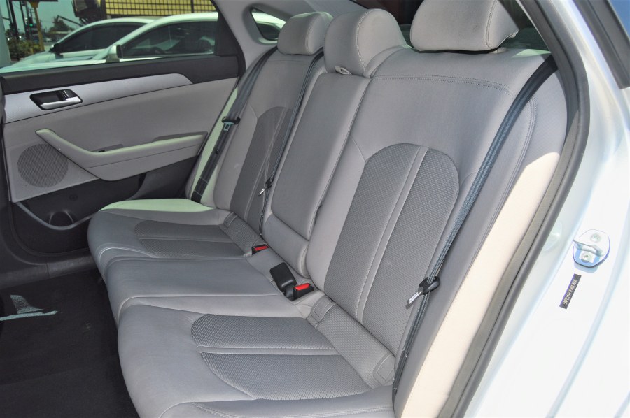 2015 Hyundai Sonata 4dr Sdn 2.4L SE, available for sale in Moreno Valley, California | Fusion Motors Inc. Moreno Valley, California 2015 Hyundai Sonata 4dr Sdn 2.4L SE, available for sale in Moreno Valley, California | Fusion Motors Inc. Moreno Valley, California