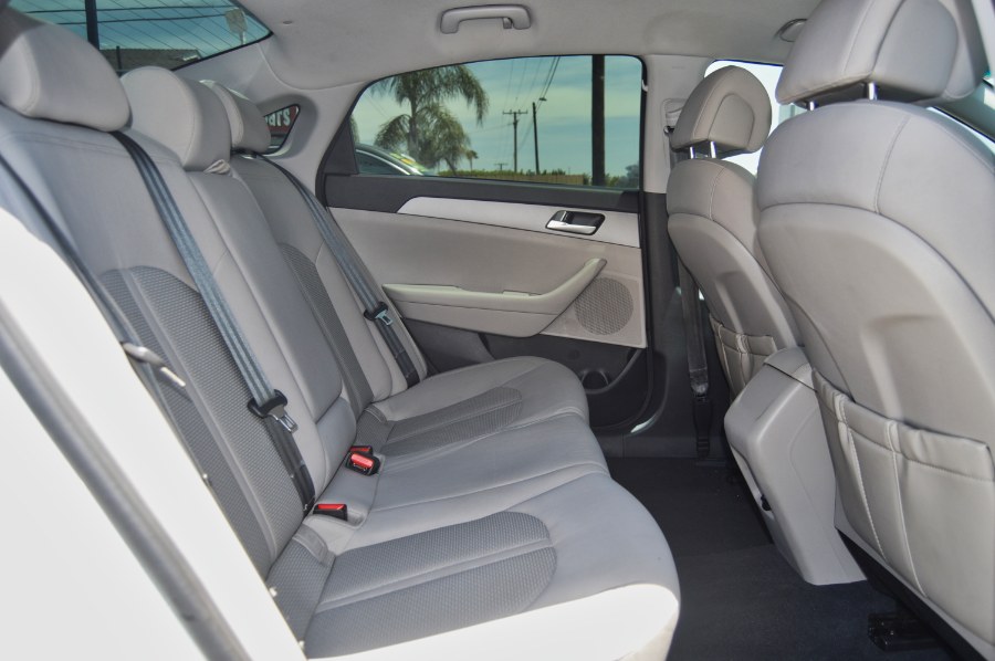 2015 Hyundai Sonata 4dr Sdn 2.4L SE, available for sale in Moreno Valley, California | Fusion Motors Inc. Moreno Valley, California 2015 Hyundai Sonata 4dr Sdn 2.4L SE, available for sale in Moreno Valley, California | Fusion Motors Inc. Moreno Valley, California