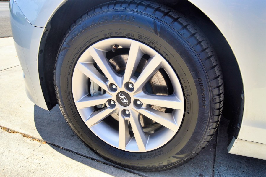 2015 Hyundai Sonata 4dr Sdn 2.4L SE, available for sale in Moreno Valley, California | Fusion Motors Inc. Moreno Valley, California 2015 Hyundai Sonata 4dr Sdn 2.4L SE, available for sale in Moreno Valley, California | Fusion Motors Inc. Moreno Valley, California