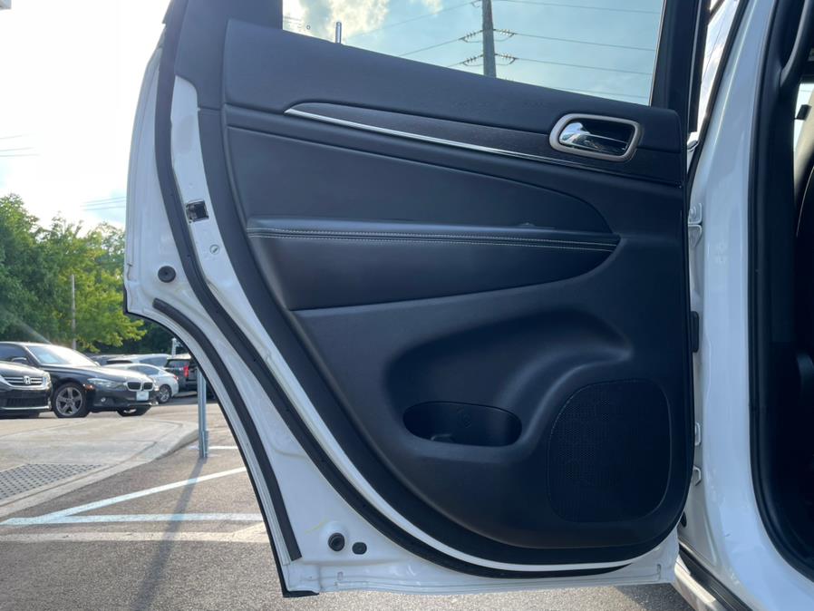 2016 Jeep Grand Cherokee Limited. CLEAN CARFAX!, available for sale in Elmont, New York | Sunrise of Elmont. Elmont, New York 2016 Jeep Grand Cherokee Limited. CLEAN CARFAX!, available for sale in Elmont, New York | Sunrise of Elmont. Elmont, New York