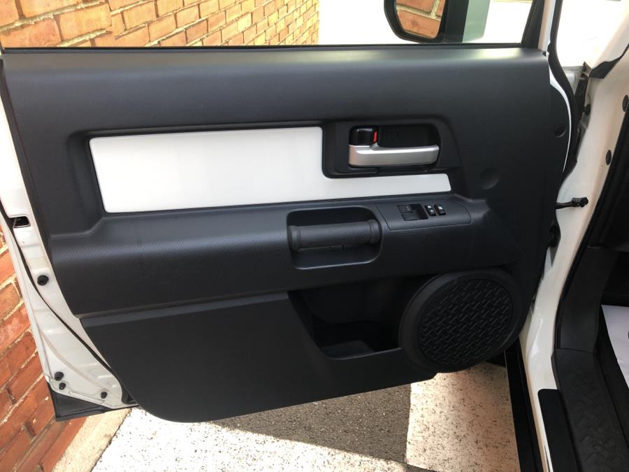 2012 Toyota FJ Cruiser 4WD 4dr Auto, available for sale in Waterbury, Connecticut | National Auto Brokers, Inc.. Waterbury, Connecticut 2012 Toyota FJ Cruiser 4WD 4dr Auto, available for sale in Waterbury, Connecticut | National Auto Brokers, Inc.. Waterbury, Connecticut