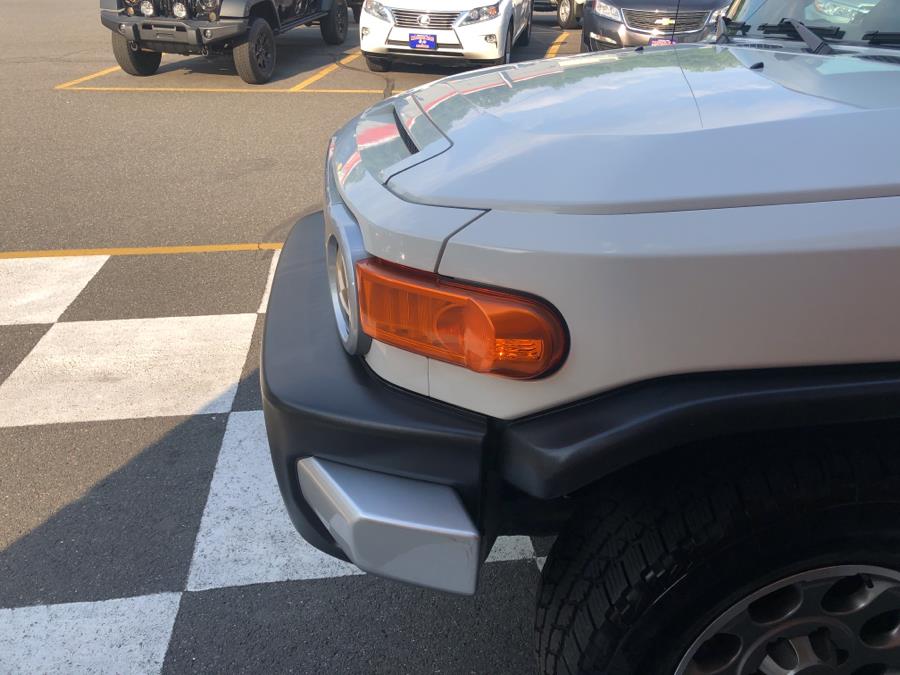 2012 Toyota FJ Cruiser 4WD 4dr Auto, available for sale in Waterbury, Connecticut | National Auto Brokers, Inc.. Waterbury, Connecticut 2012 Toyota FJ Cruiser 4WD 4dr Auto, available for sale in Waterbury, Connecticut | National Auto Brokers, Inc.. Waterbury, Connecticut