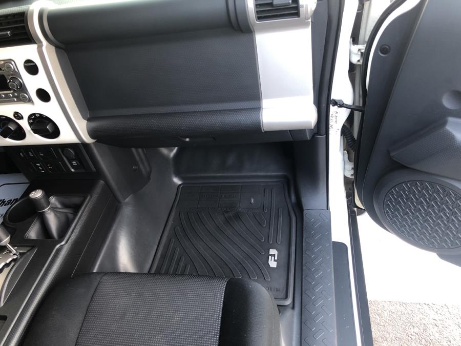 2012 Toyota FJ Cruiser 4WD 4dr Auto, available for sale in Waterbury, Connecticut | National Auto Brokers, Inc.. Waterbury, Connecticut 2012 Toyota FJ Cruiser 4WD 4dr Auto, available for sale in Waterbury, Connecticut | National Auto Brokers, Inc.. Waterbury, Connecticut